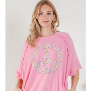 Bluevelvet Pink Peace Sign Top